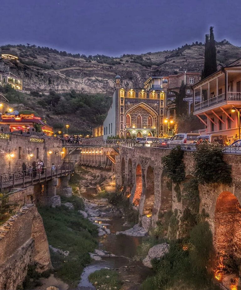 Tbilisi at night, Abanotubani